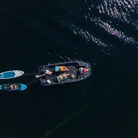 Floating Båthotell 4*