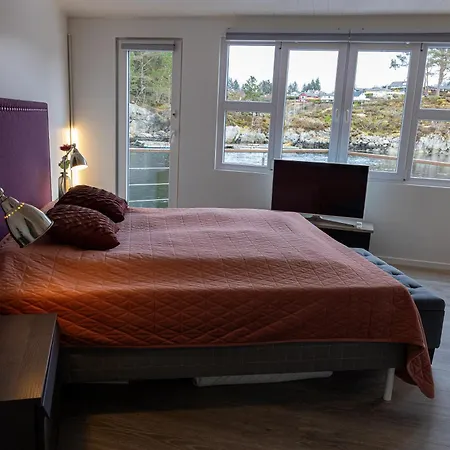 Båthotell Floating 4*