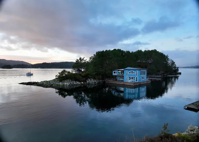 Floating Botel Bergen