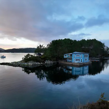 Floating Botel Bergen