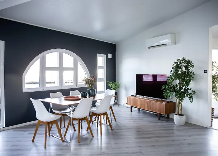 Floating Båthotell 4*